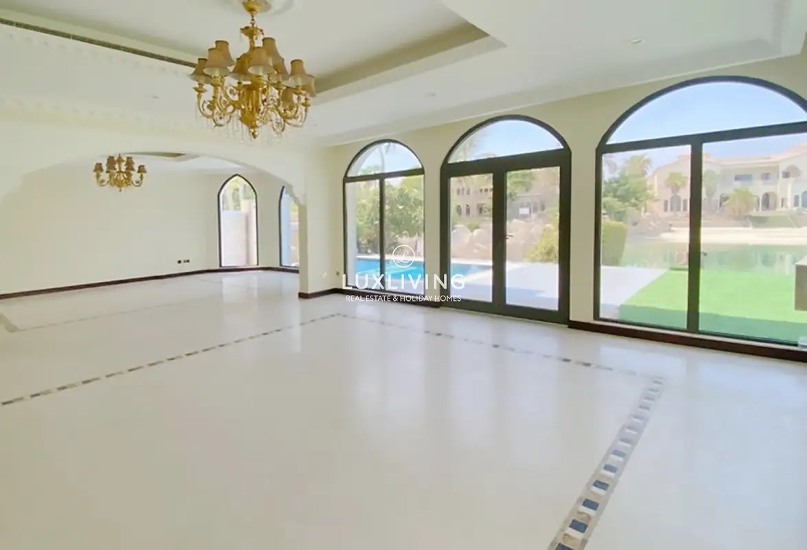 4-bedroom freehold villa in Palm Jumeirah — photo 2 of 4