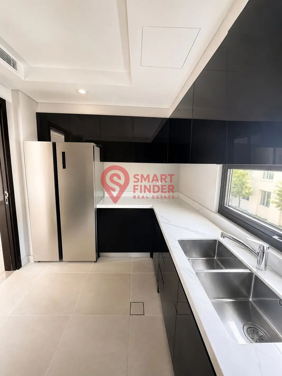 6-bedroom freehold villa in DAMAC Hills — photo 4 of 4