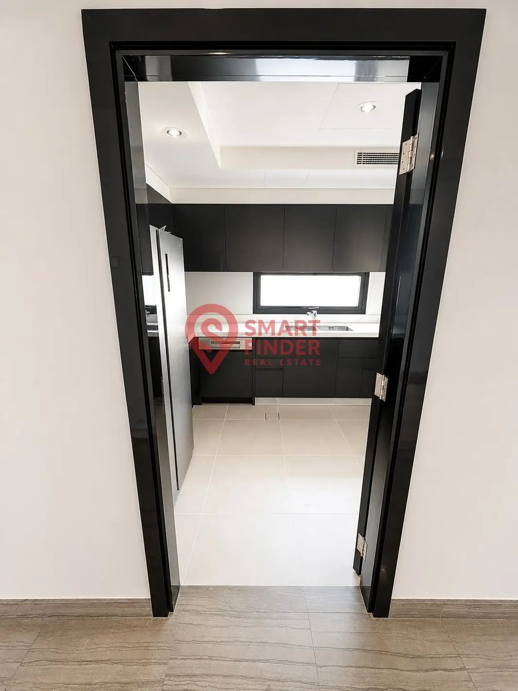 6-bedroom freehold villa in DAMAC Hills — photo 2 of 4