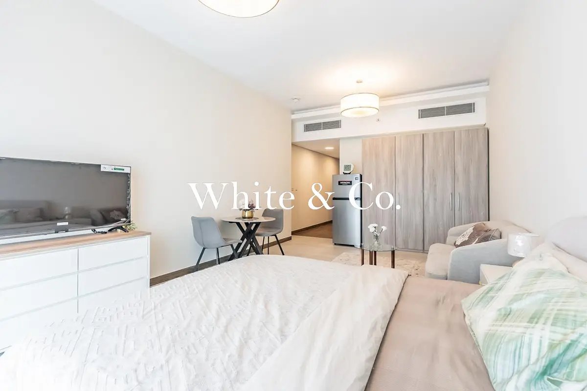 studio freehold apartment in Business Bay — photo 3 of 5