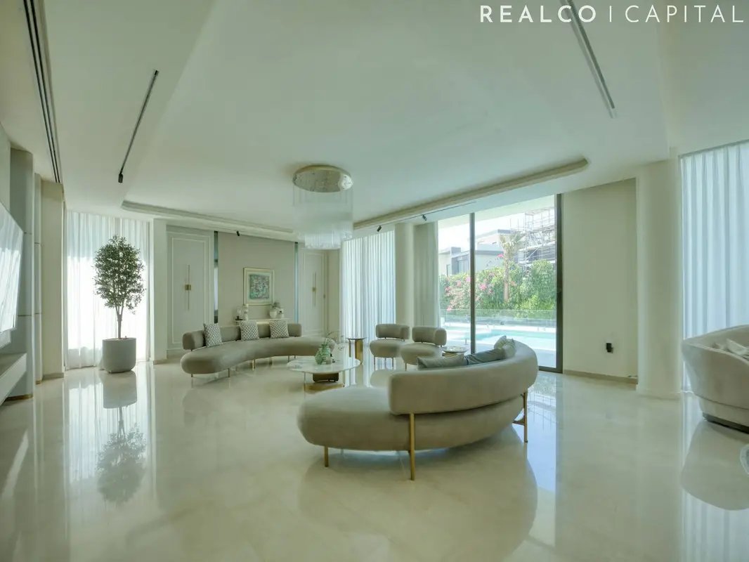 6-bedroom freehold villa in Dubai Hills Estate — photo 1 of 5