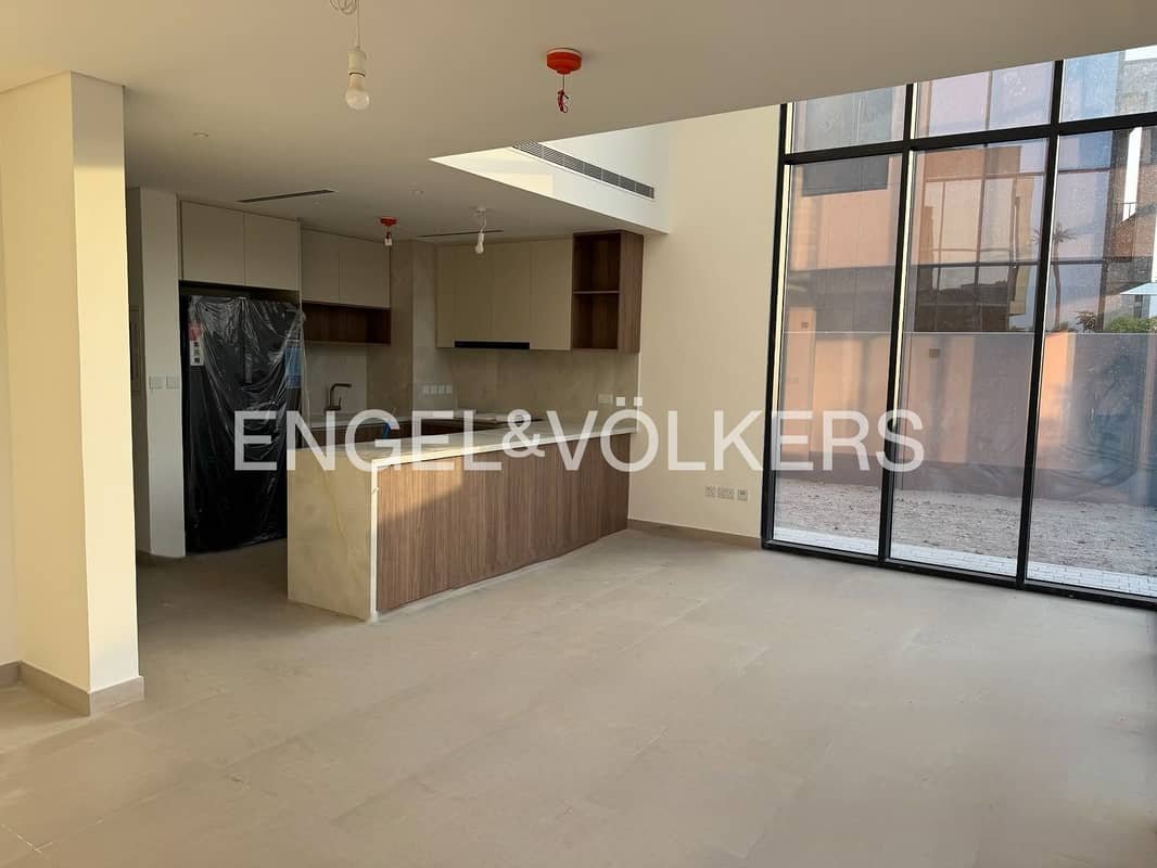 3-bedroom freehold villa in Mudon — photo 3 of 4