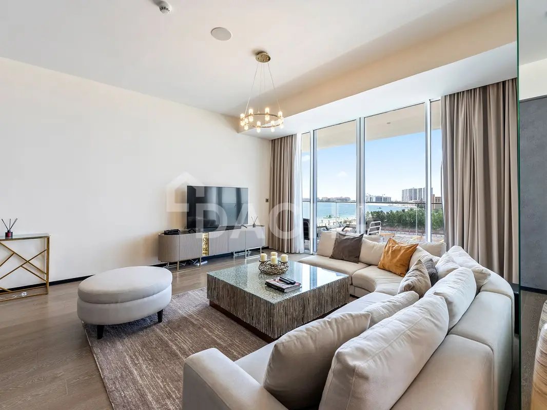 4-bedroom freehold apartment in Palm Jumeirah — photo 2 of 4