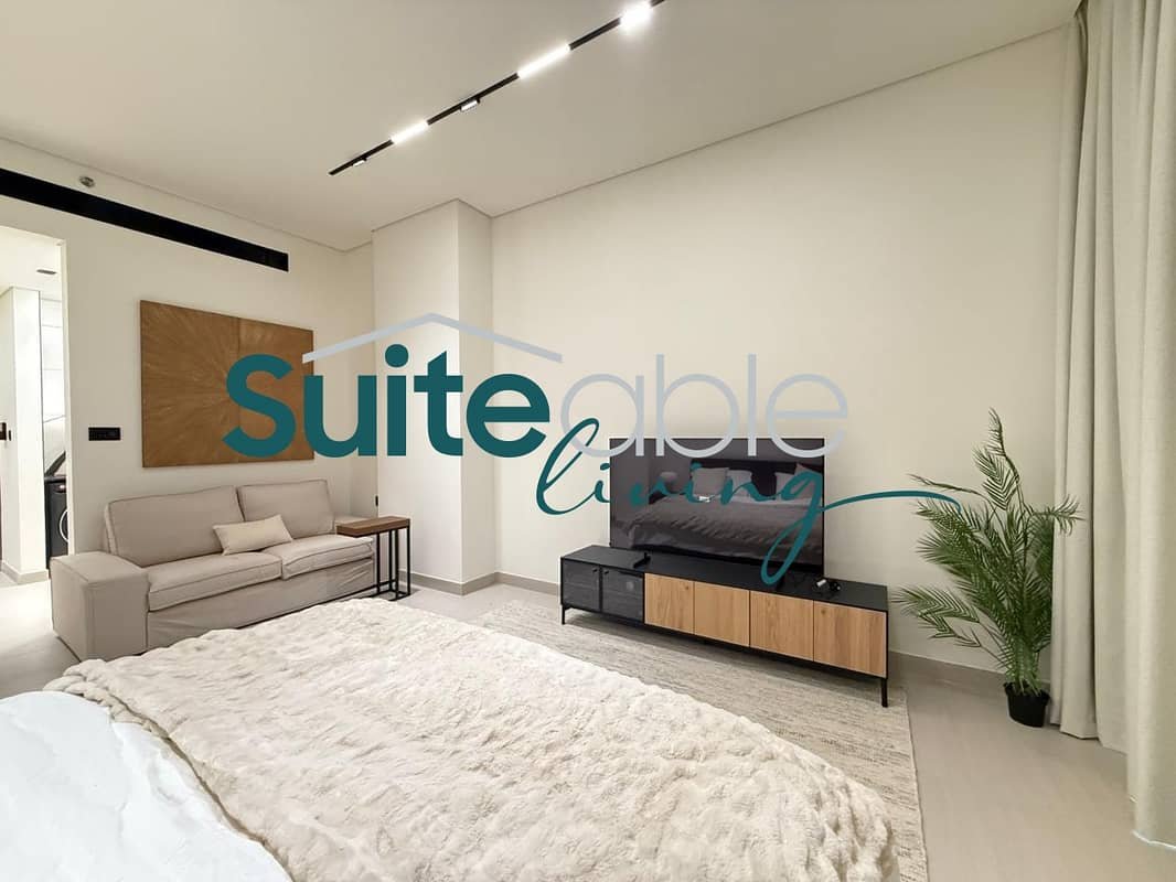 studio freehold apartment in Business Bay — photo 1 of 5
