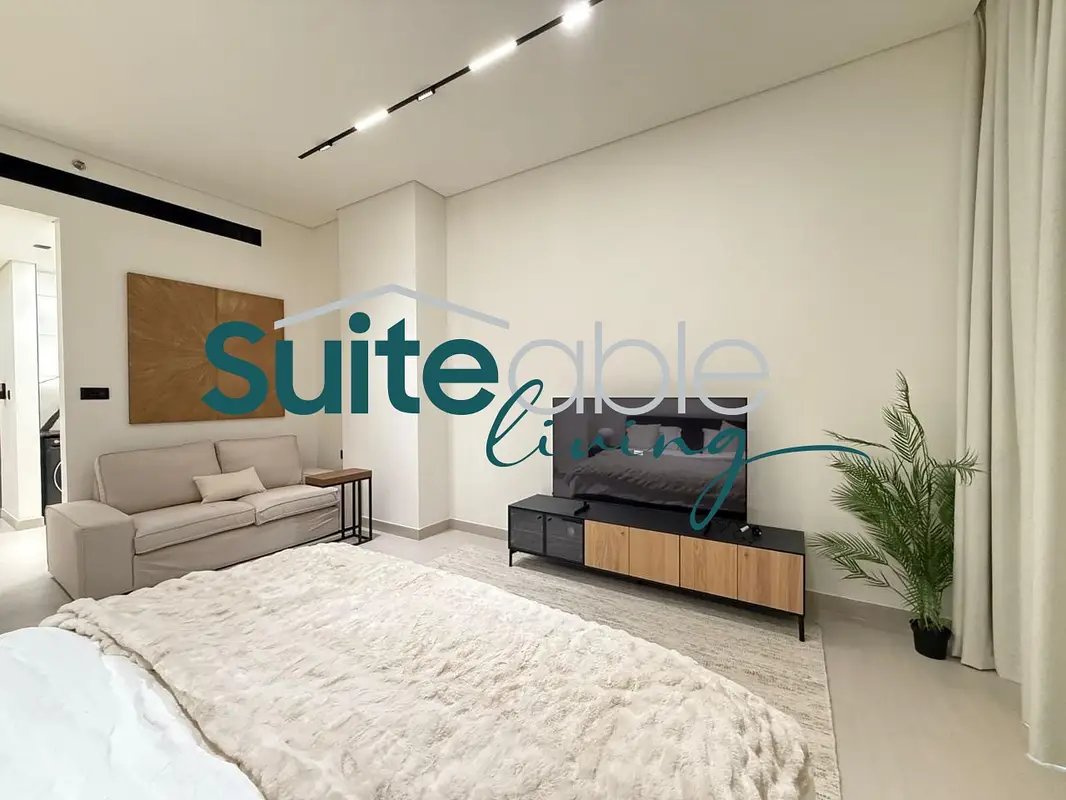 studio freehold apartment in Business Bay — photo 2 of 5
