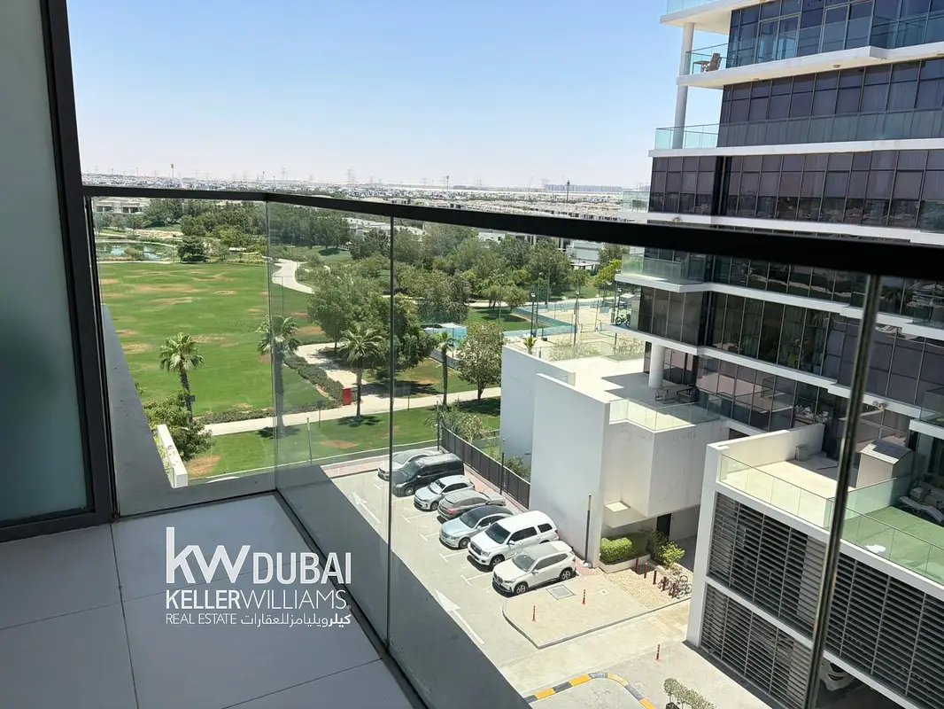 studio freehold apartment in DAMAC Hills — photo 4 of 4