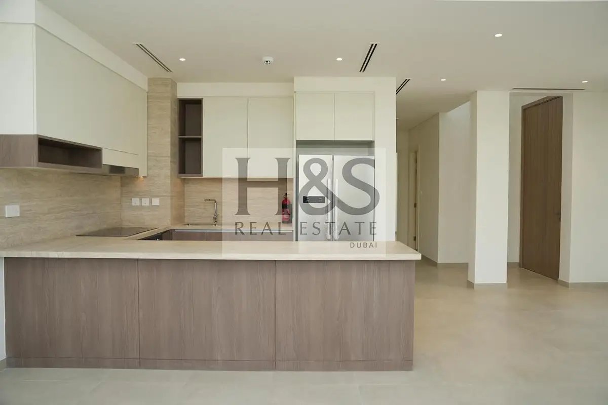 3-bedroom freehold villa in Town Square — photo 4 of 4