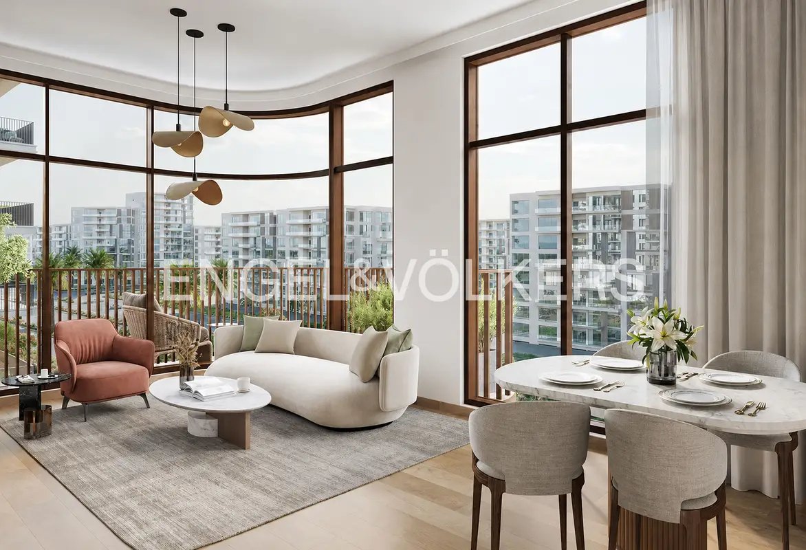2-bedroom freehold apartment in Town Square — photo 1 of 4