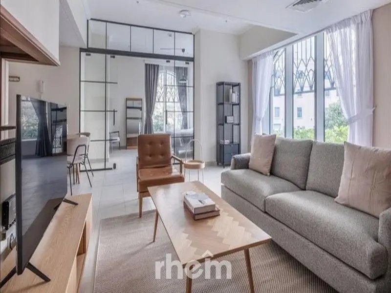 studio freehold apartment in Dubai Marina — photo 2 of 4