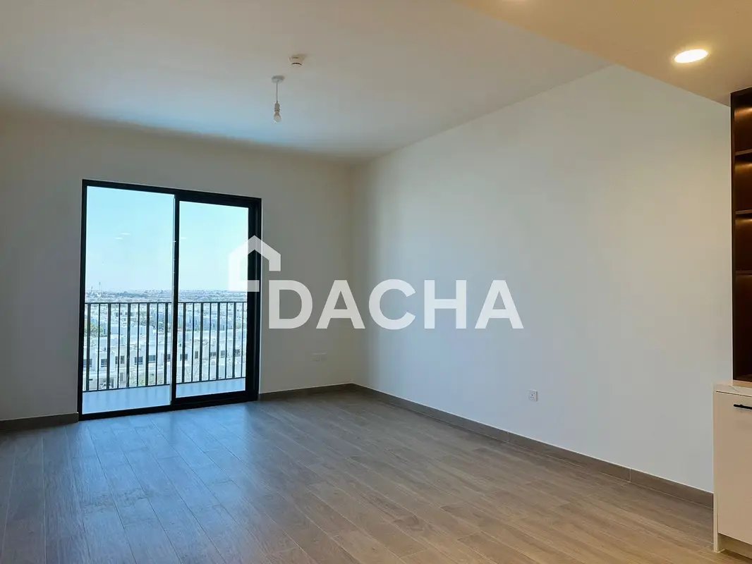 1-bedroom freehold apartment in Town Square — photo 4 of 4