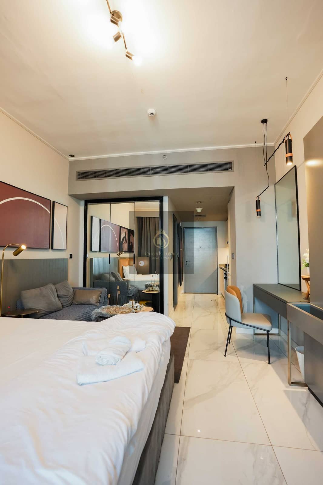 studio freehold apartment in Business Bay — photo 1 of 4