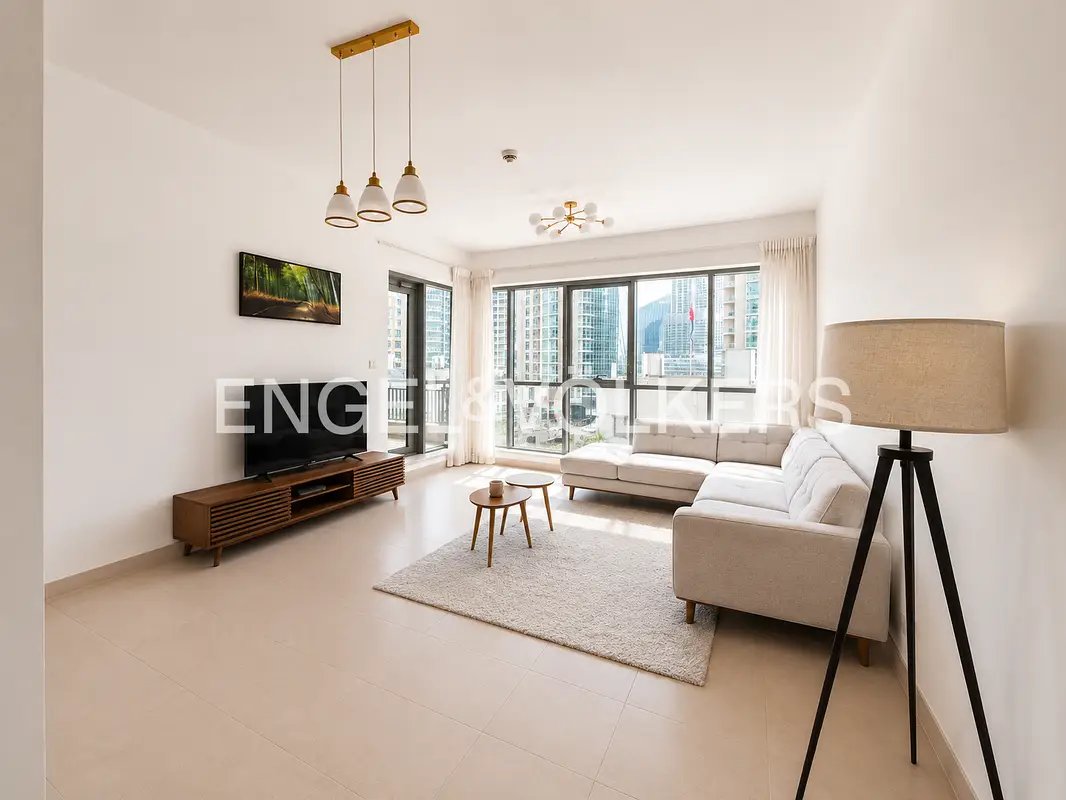 2-bedroom freehold apartment in Downtown Dubai — photo 1 of 4