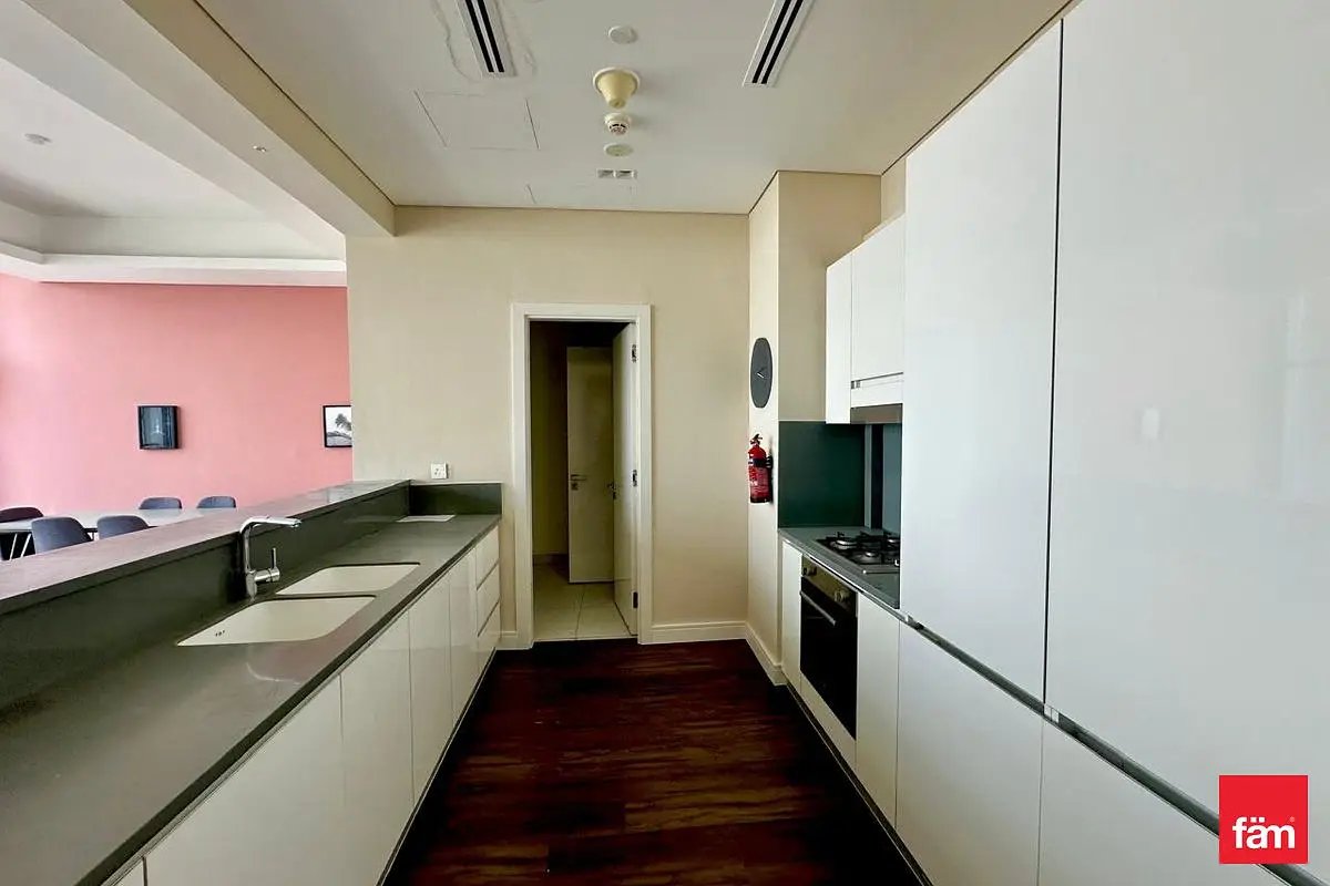 2-bedroom freehold apartment in Downtown Dubai — photo 4 of 4