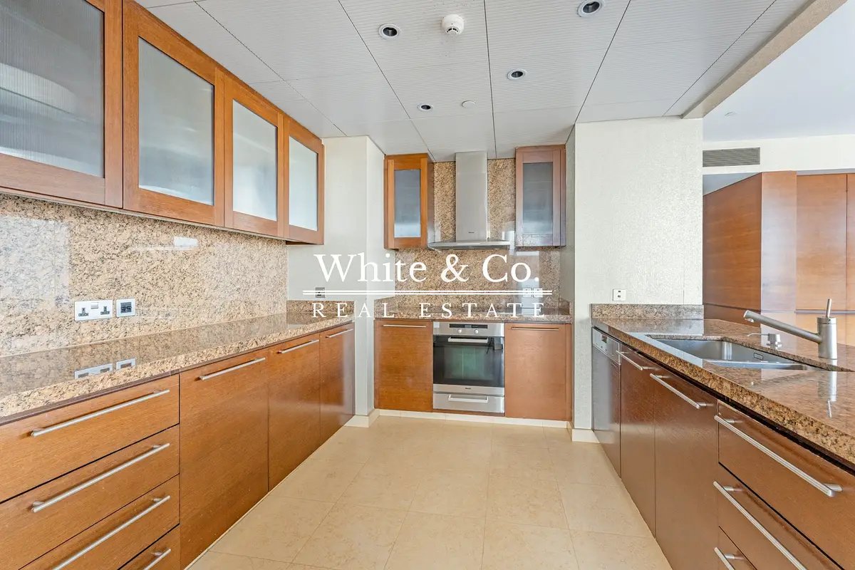 3-bedroom freehold apartment in Downtown Dubai — photo 4 of 4