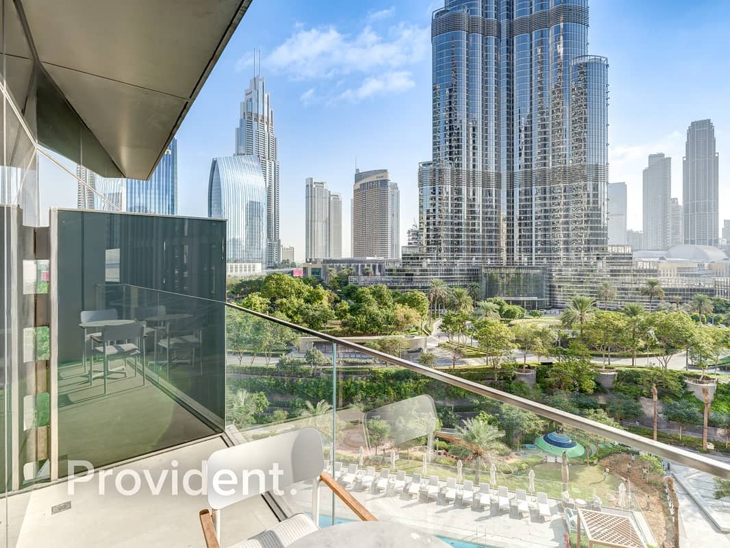 3-bedroom freehold apartment in Downtown Dubai — photo 1 of 4