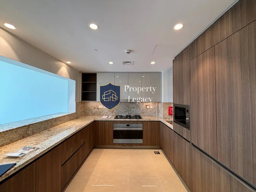 3-bedroom freehold apartment in Downtown Dubai — photo 2 of 4
