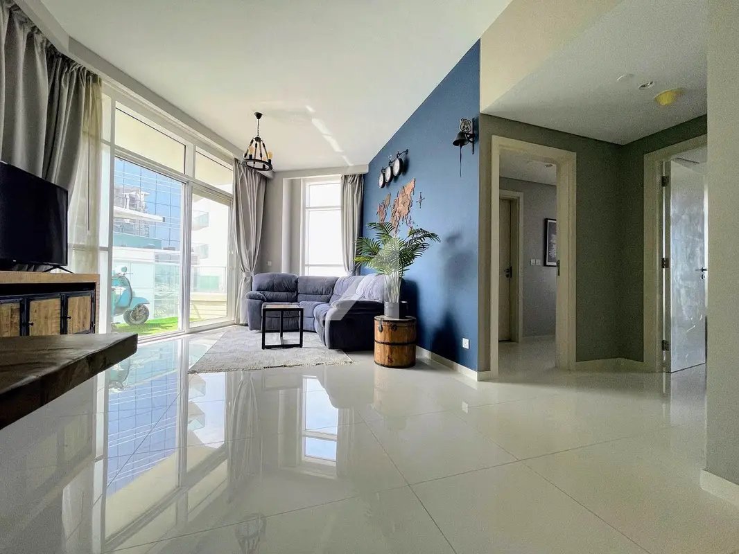 2-bedroom freehold apartment in DAMAC Hills — photo 2 of 4