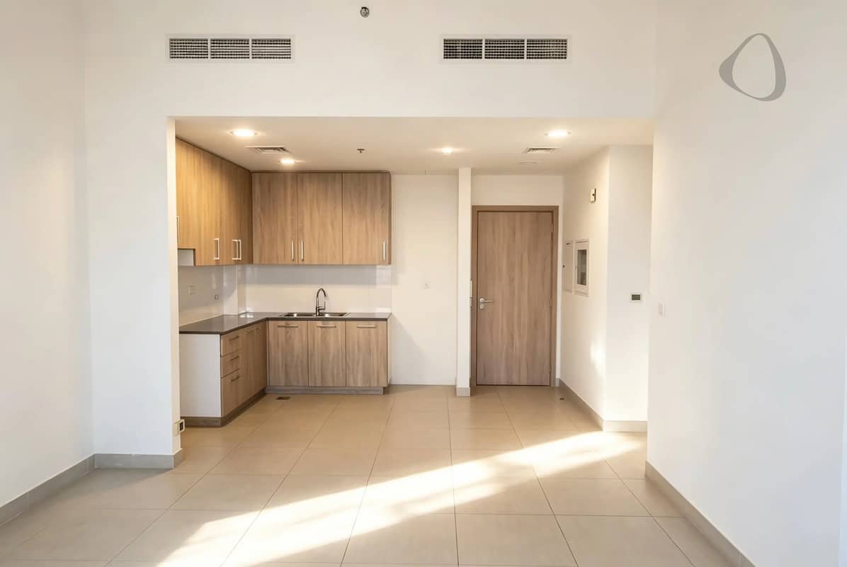 2-bedroom freehold apartment in Town Square — photo 4 of 5