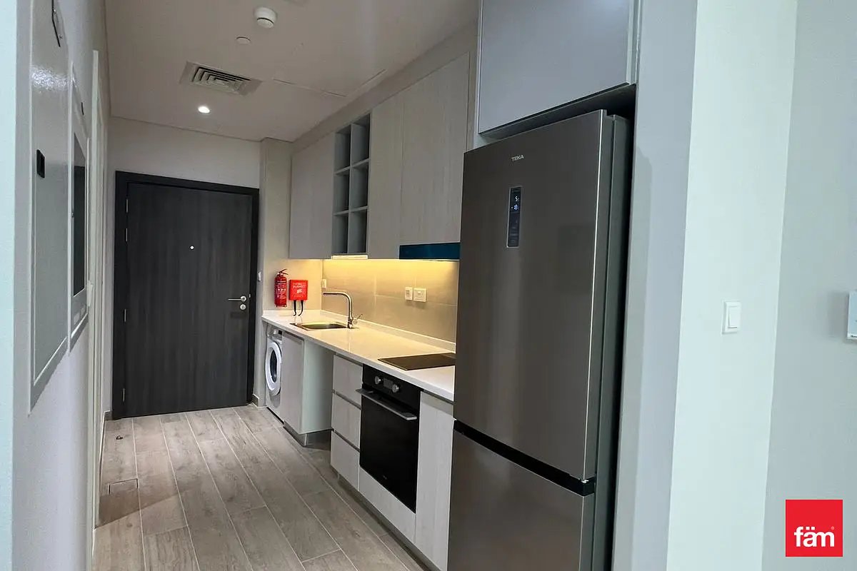studio freehold apartment in Business Bay — photo 4 of 4
