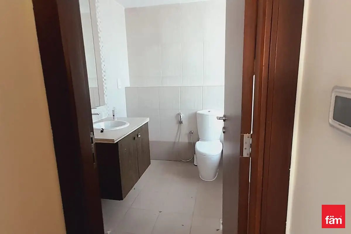 studio freehold apartment in Business Bay — photo 4 of 4