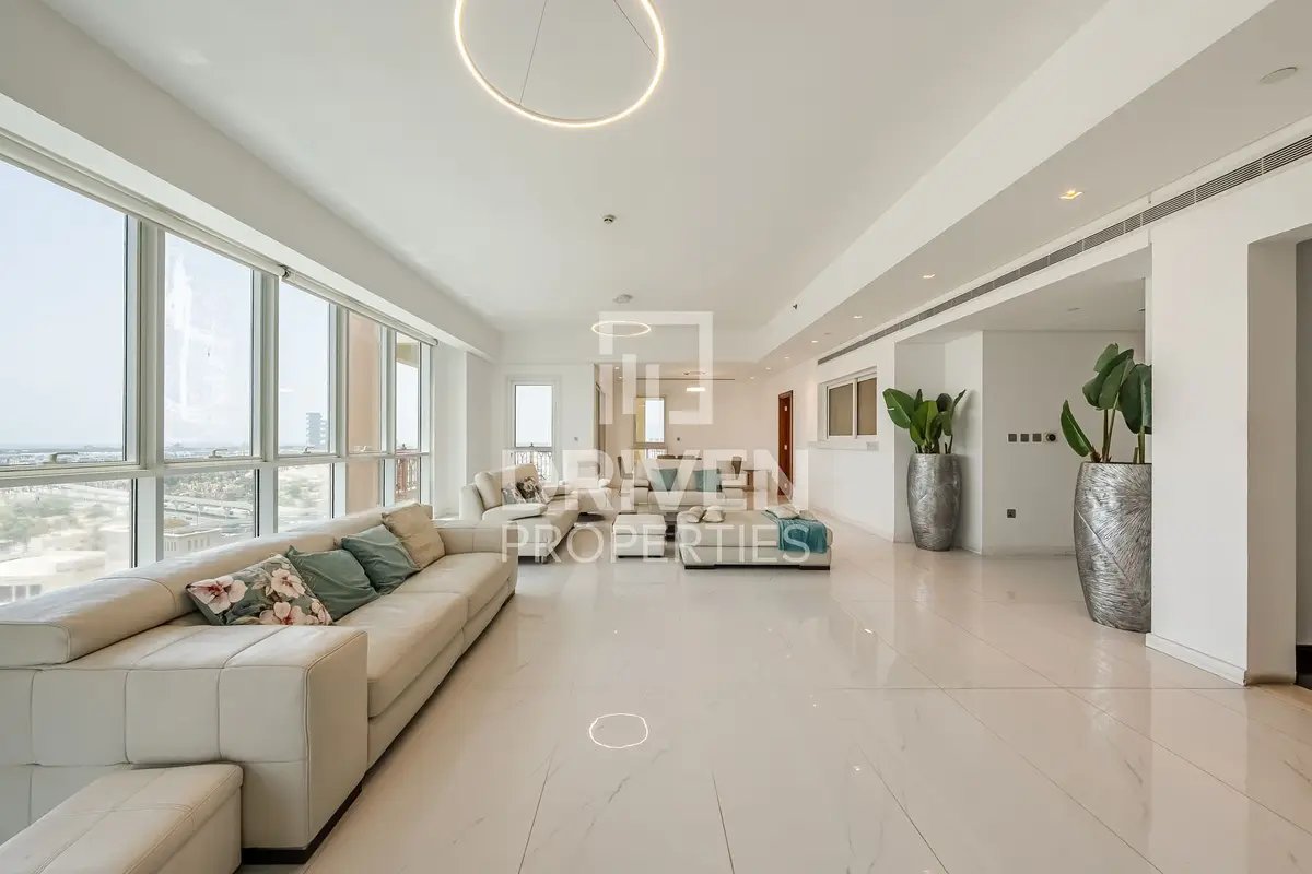 3-bedroom freehold apartment in Palm Jumeirah — photo 3 of 5