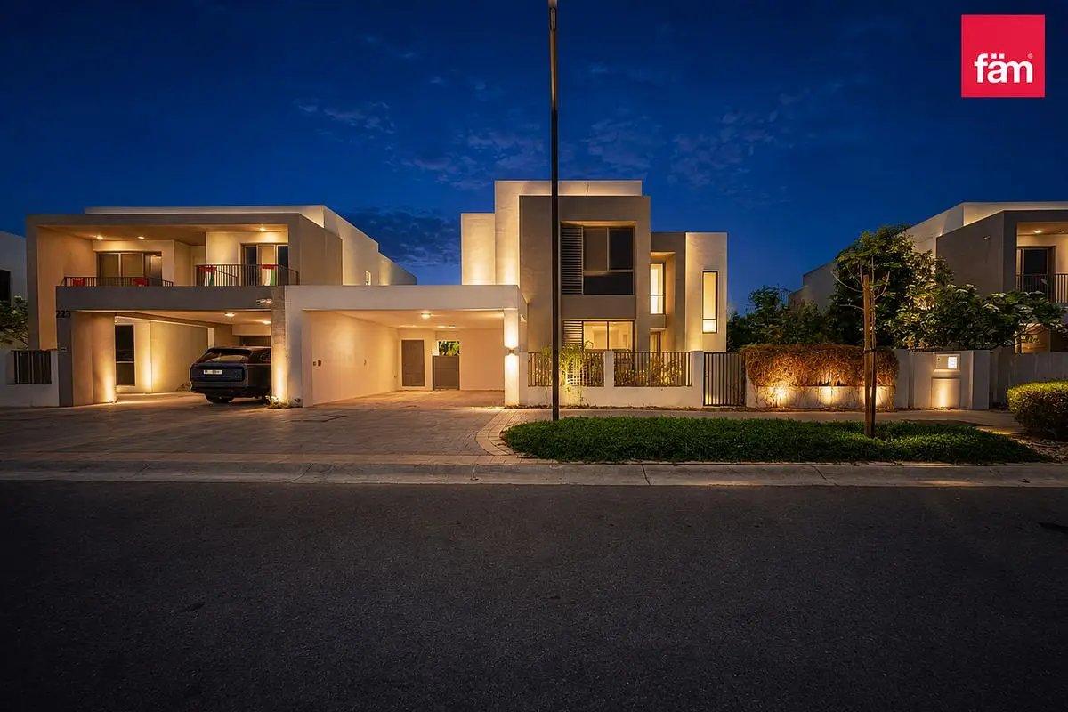 5-bedroom freehold villa in Dubai Hills Estate — photo 1 of 5