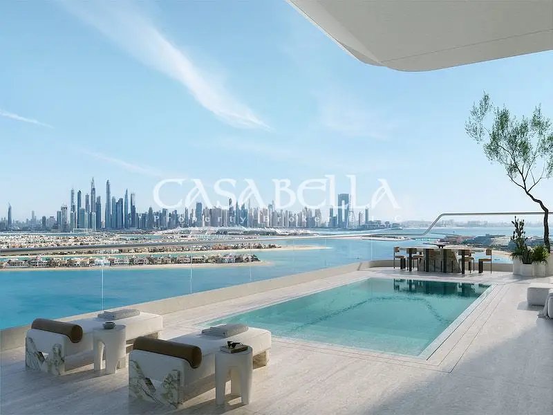 4-bedroom freehold apartment in Palm Jumeirah — photo 1 of 5