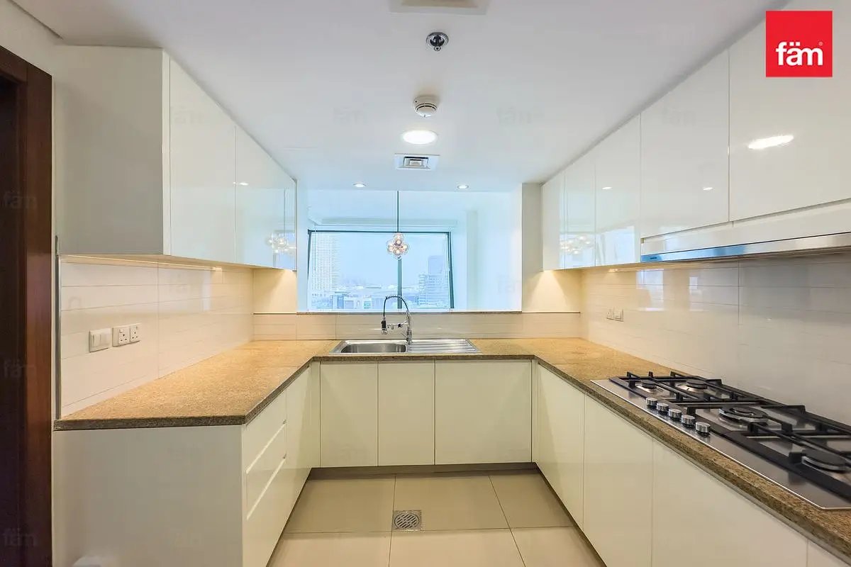 3-bedroom freehold apartment in Downtown Dubai — photo 4 of 4