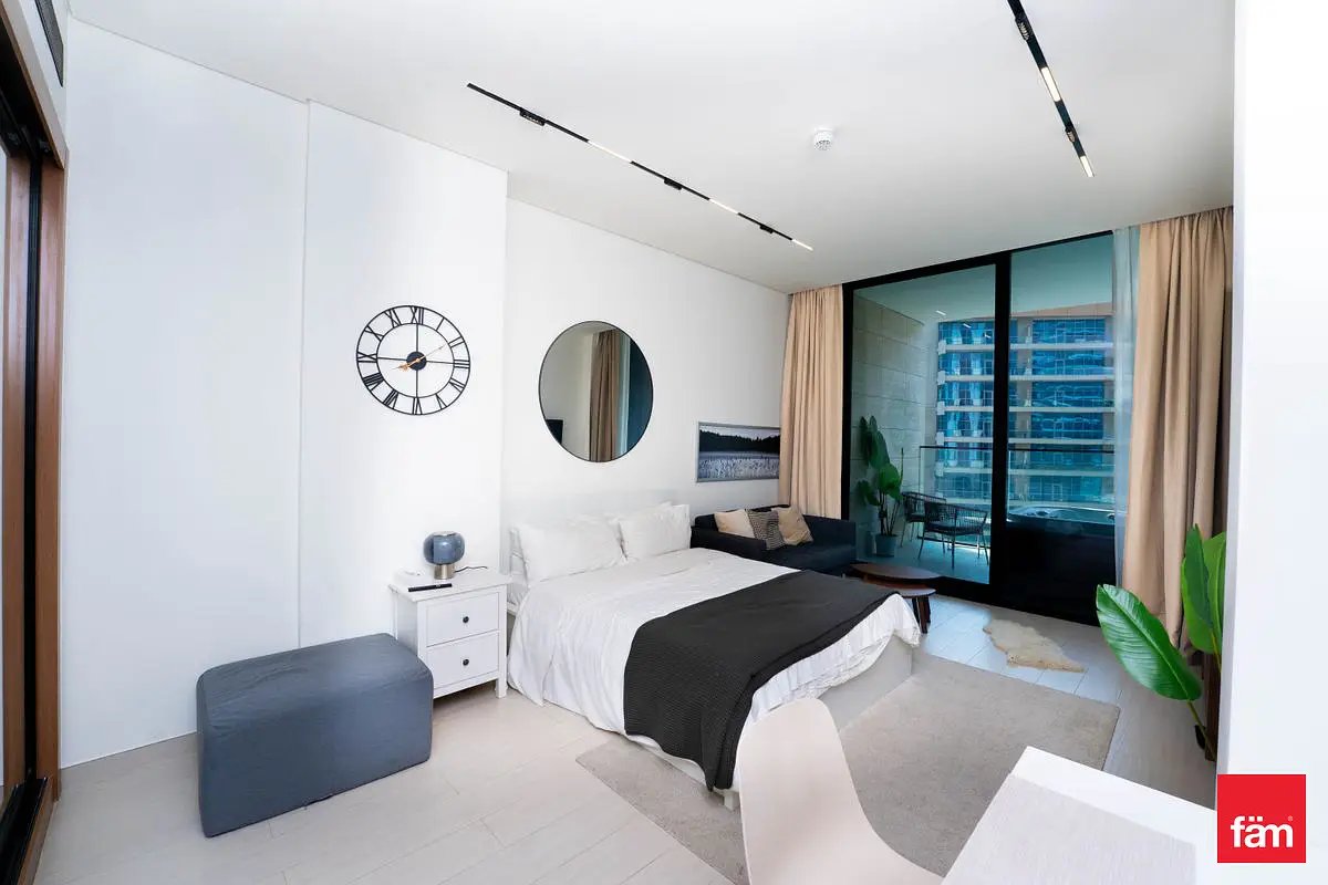 studio freehold apartment in Business Bay — photo 4 of 4
