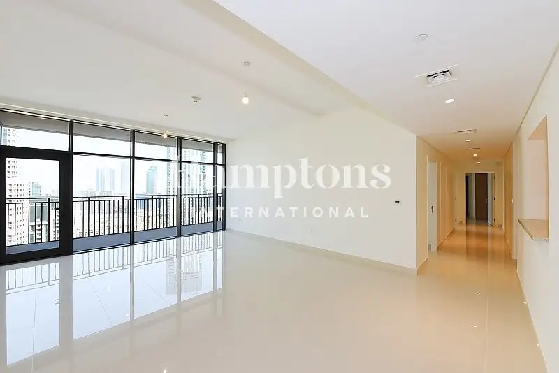 3-bedroom freehold apartment in Downtown Dubai — photo 1 of 5