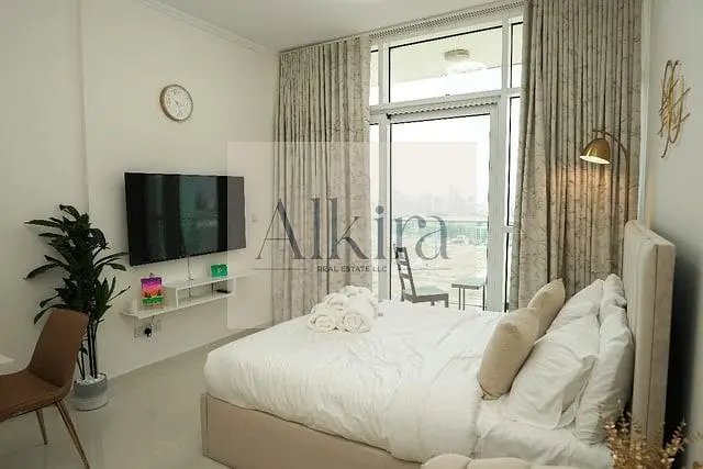 studio freehold apartment in DAMAC Hills — photo 3 of 5