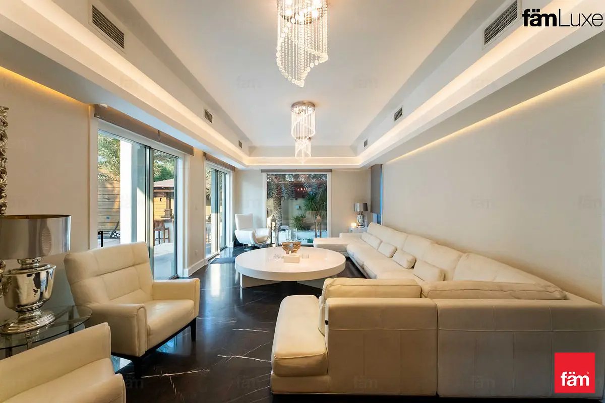 5-bedroom freehold villa in Mudon — photo 3 of 5