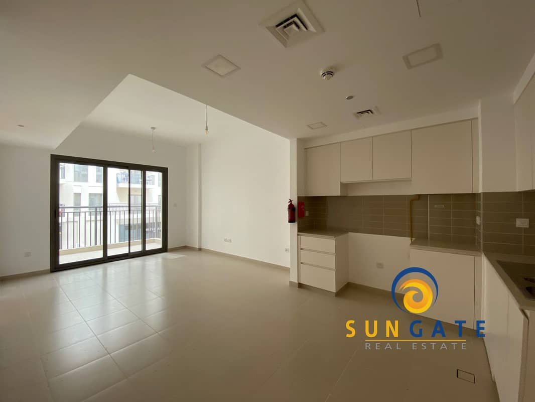 2-bedroom freehold apartment in Town Square — photo 2 of 5