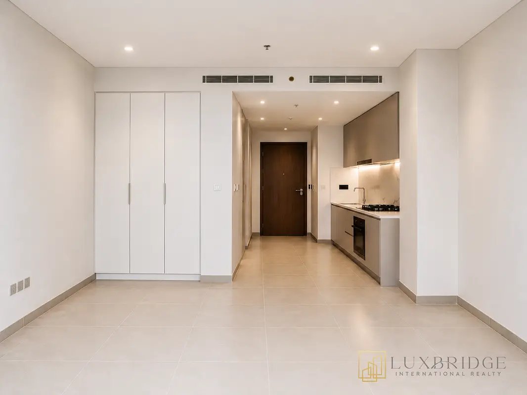 studio freehold apartment in Business Bay — photo 5 of 5