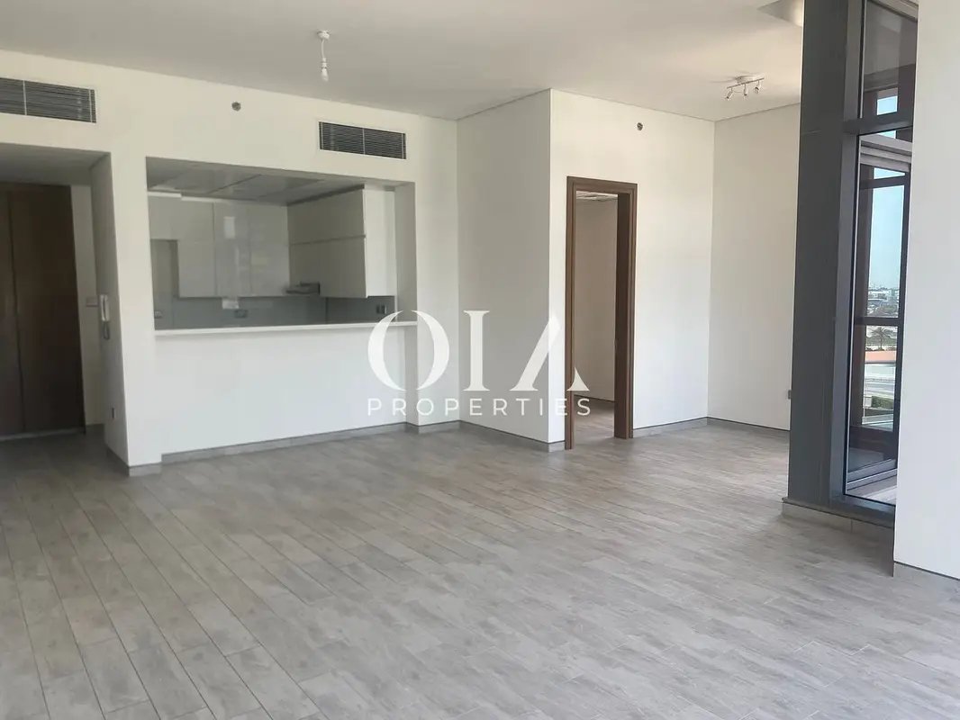 2-bedroom freehold apartment in Business Bay — photo 2 of 5