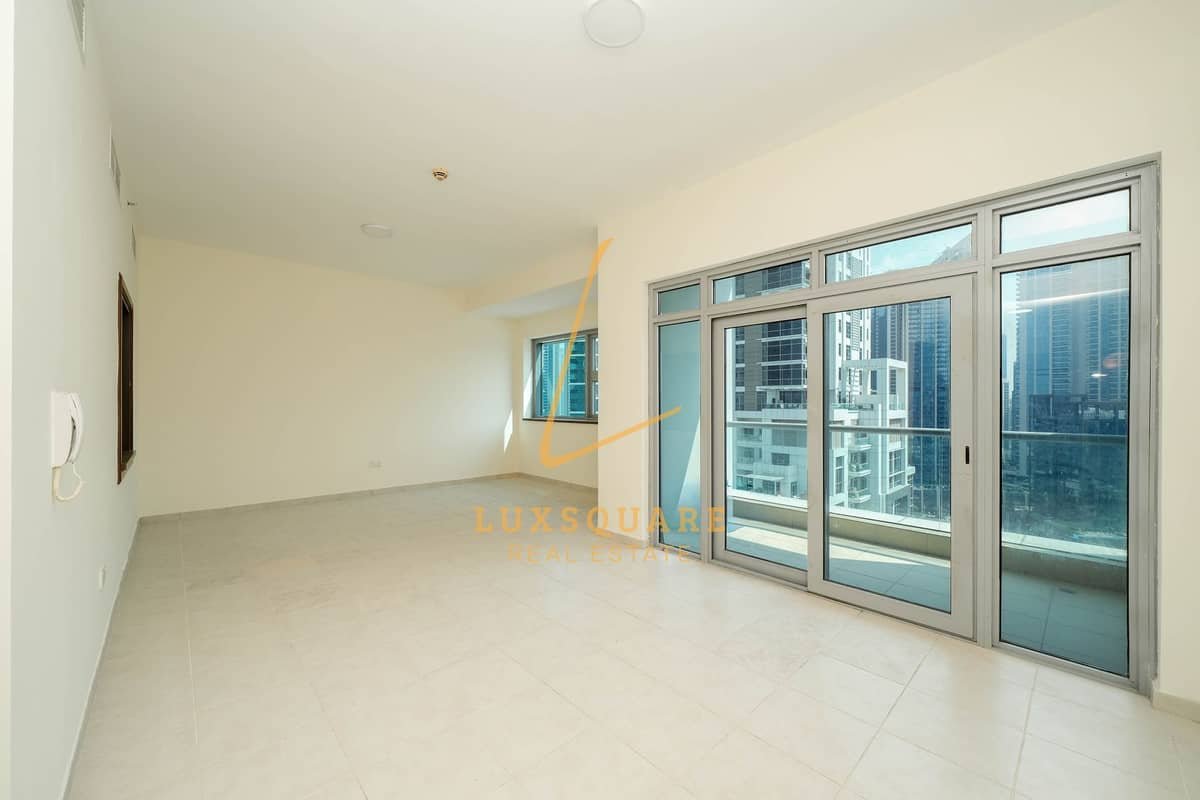 3-bedroom freehold apartment in Business Bay — photo 1 of 5