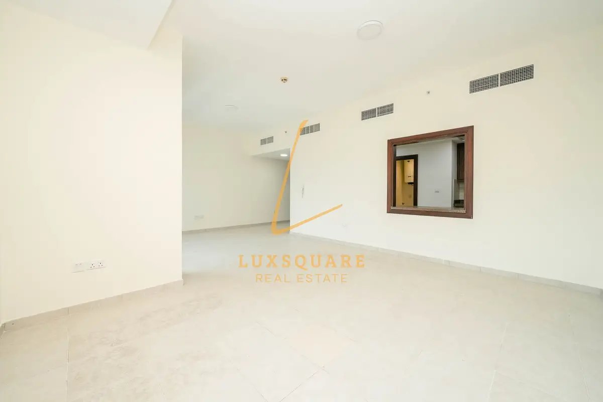 3-bedroom freehold apartment in Business Bay — photo 3 of 5