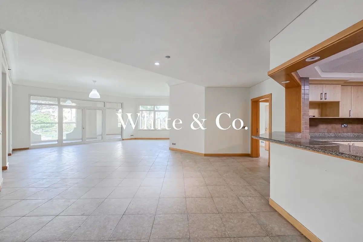 3-bedroom freehold apartment in Palm Jumeirah — photo 1 of 5