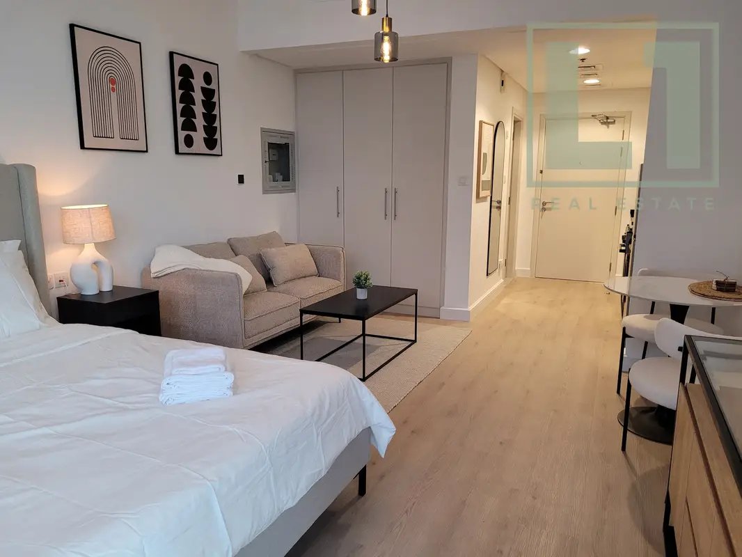1-bedroom freehold apartment in Golf Vista 2, Golf Vista, Golf Town, DAMAC Hills, Dubai — photo 3 of 5