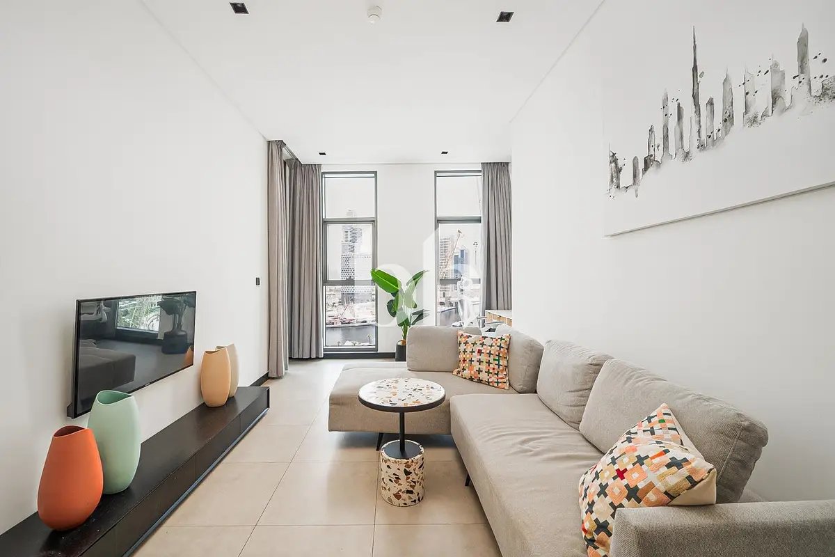 1-bedroom freehold apartment in Business Bay — photo 2 of 5