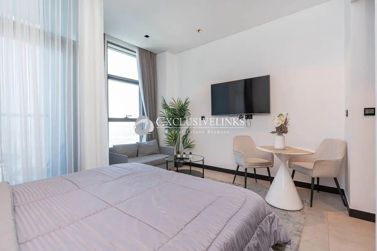 studio freehold apartment in Business Bay — photo 2 of 5