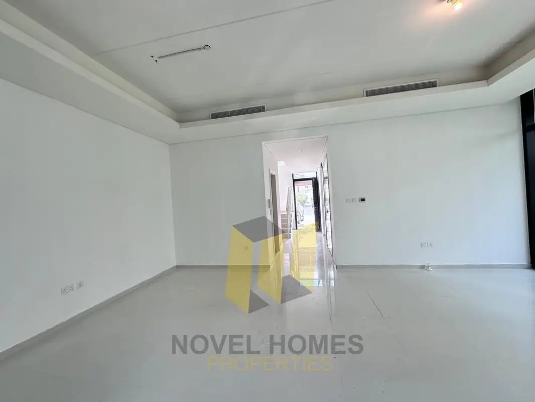 3-bedroom freehold villa in DAMAC Hills — photo 5 of 5