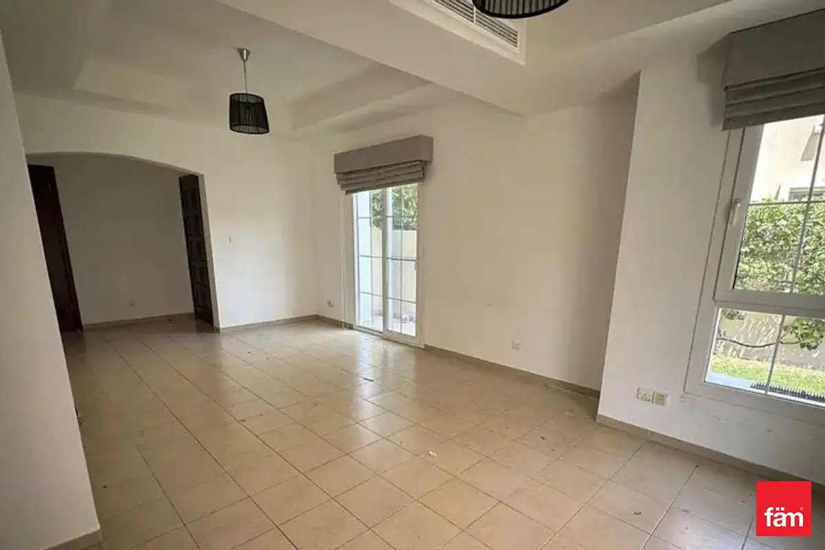 3-bedroom freehold villa in Arabian Ranches — photo 3 of 5
