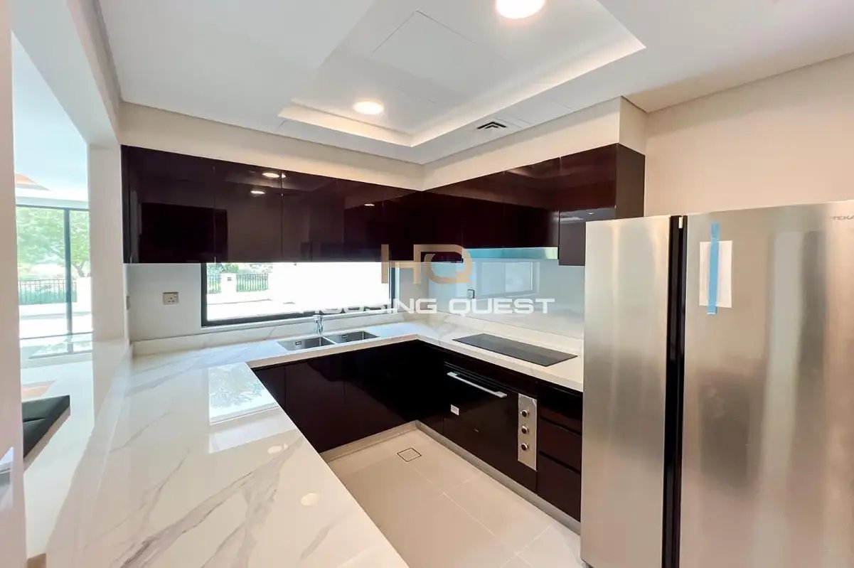 6-bedroom freehold villa in DAMAC Hills — photo 4 of 4