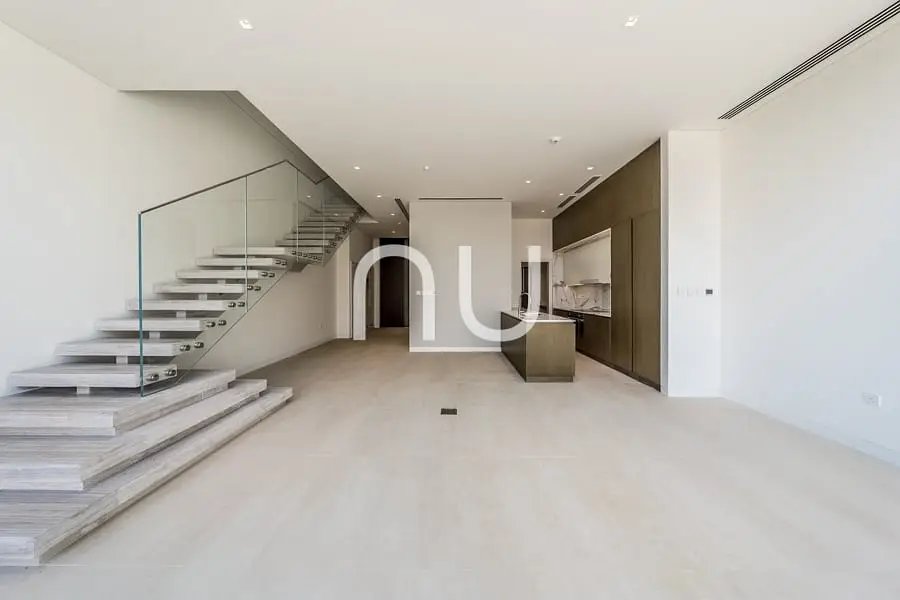 3-bedroom freehold villa in Nad Al Sheba — photo 5 of 5