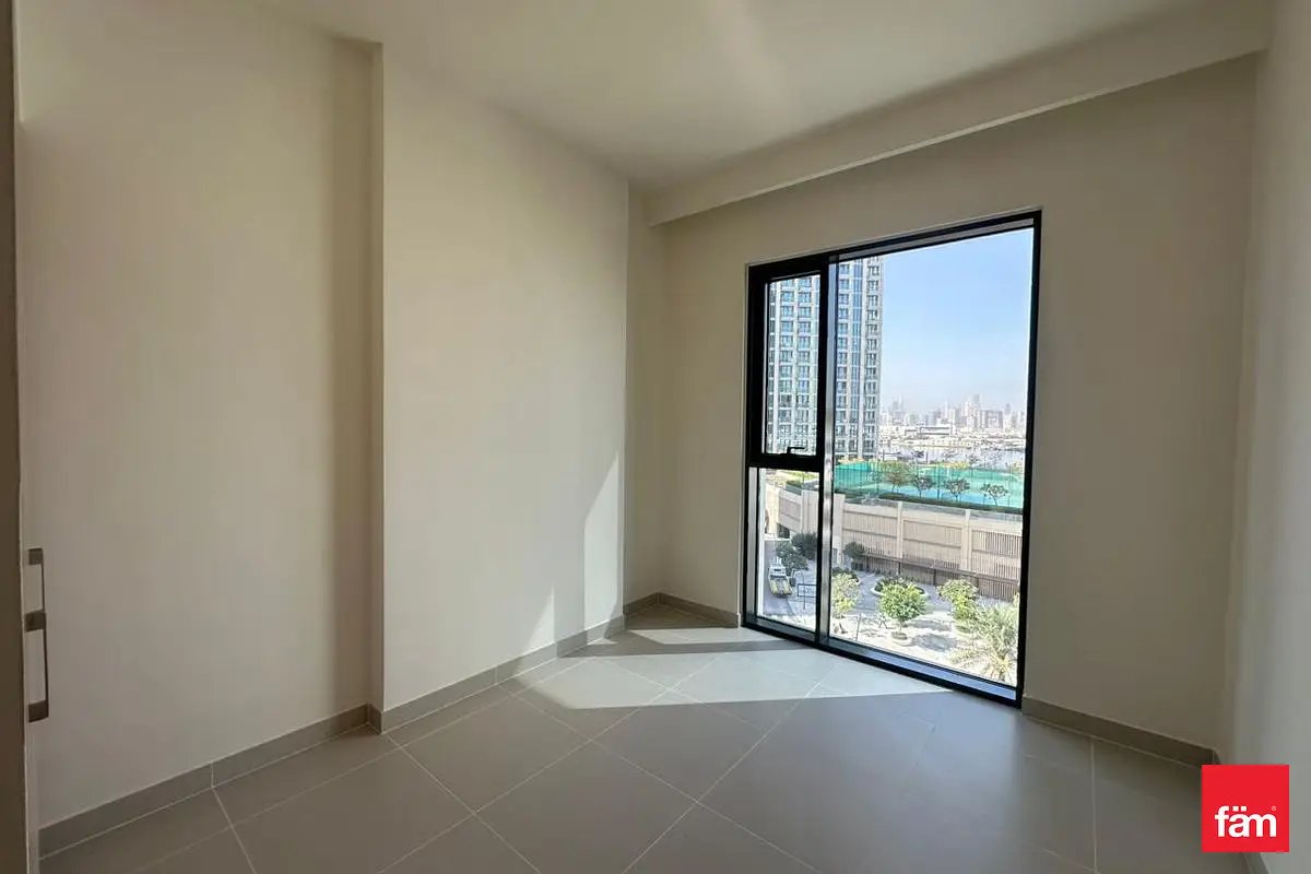 3-bedroom freehold apartment in Dubai Creek Harbour — photo 3 of 5