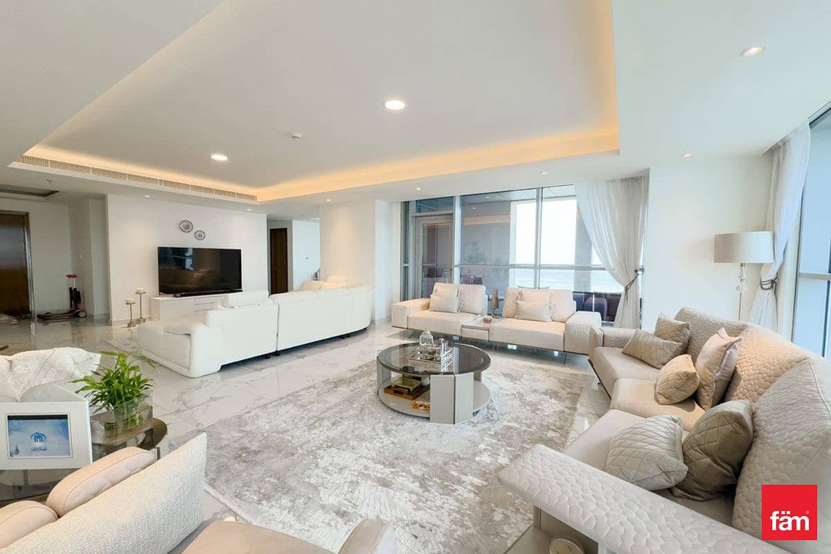 4-bedroom freehold apartment in Business Bay — photo 2 of 5