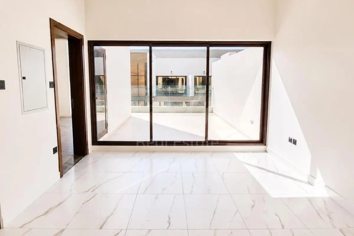 4-bedroom freehold villa in Mohammed Bin Rashid City (MBR City) — photo 3 of 5