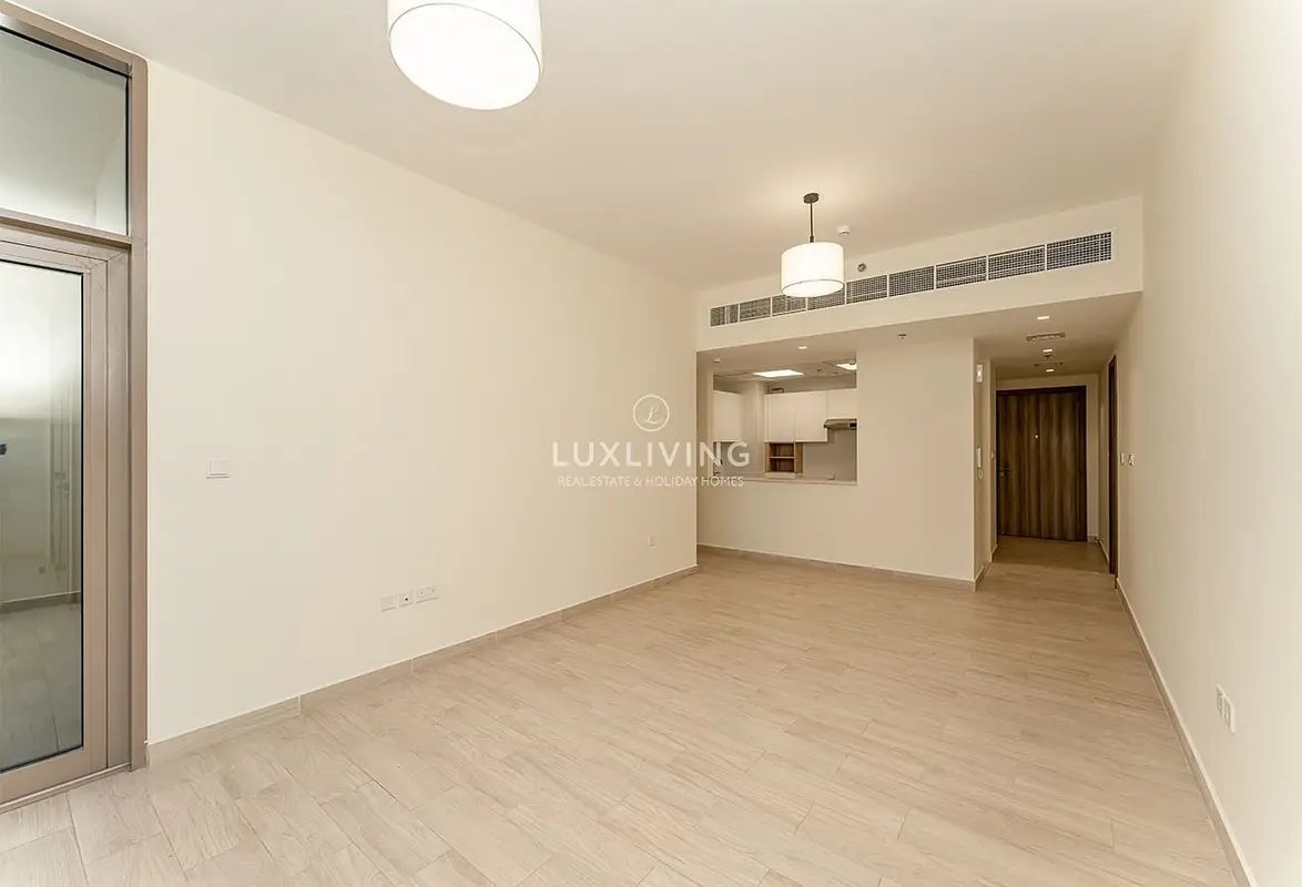 2-bedroom freehold apartment in Business Bay — photo 3 of 5