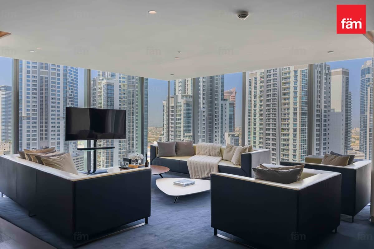 2-bedroom freehold apartment in Business Bay — photo 2 of 5